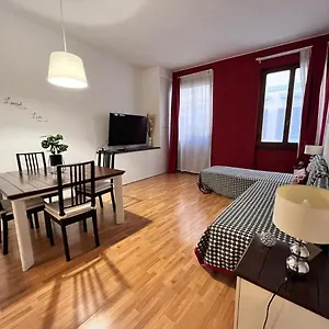 Apartment Red House In Piazza Signoria, Florence