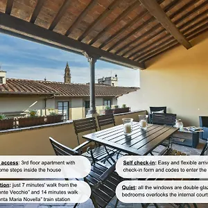 Apartment Buonarroti Big With Terrace In Oltrarno, Florence